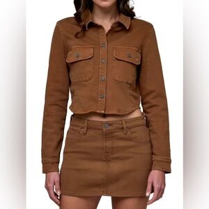 Shrunken Fitted Button Up